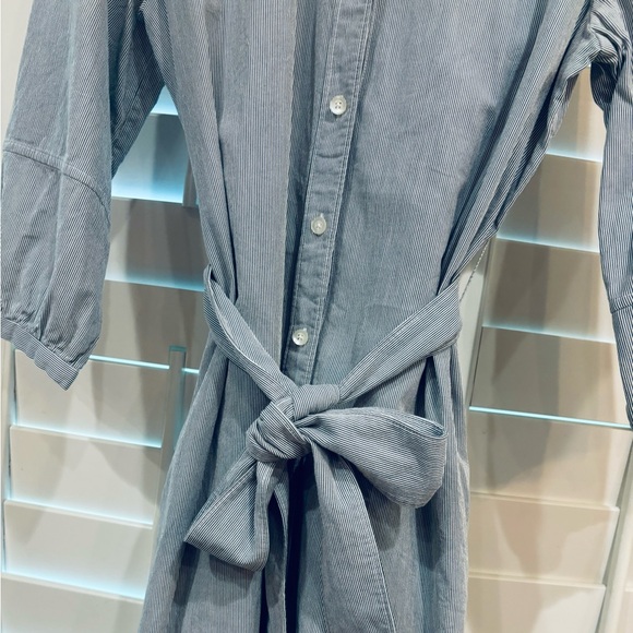 Everlane Cotton Weave Collarless Belted Shirtdress pinstripe Sz 6 pockets navy - Picture 5 of 16